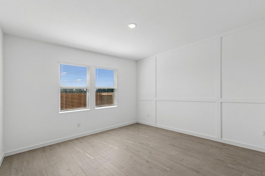 Spacious primary suite