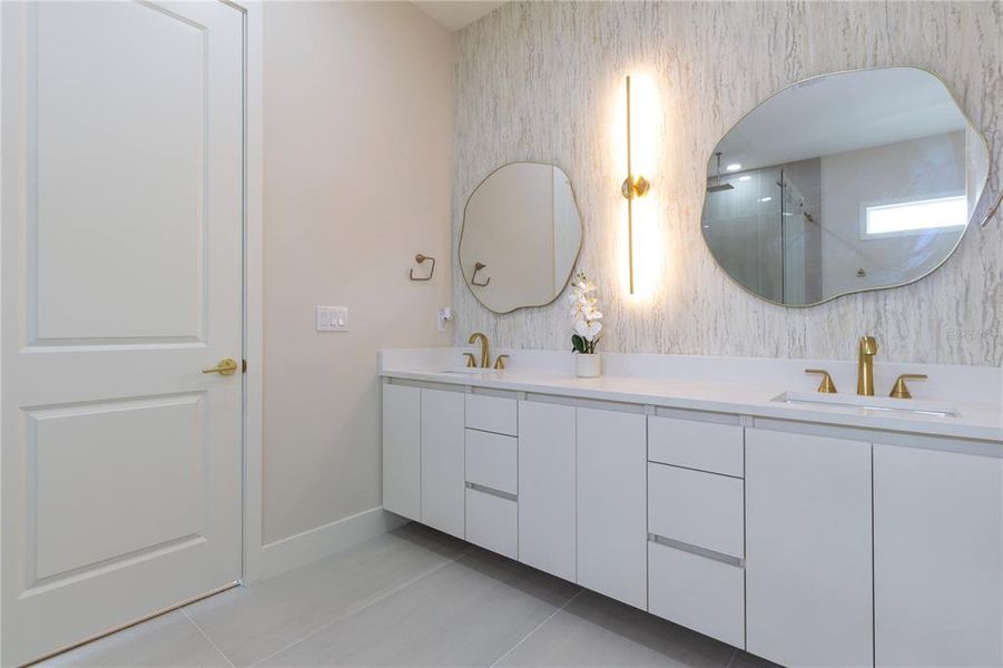 Furnished interior view inside a new home in , Tampa (Image 12).