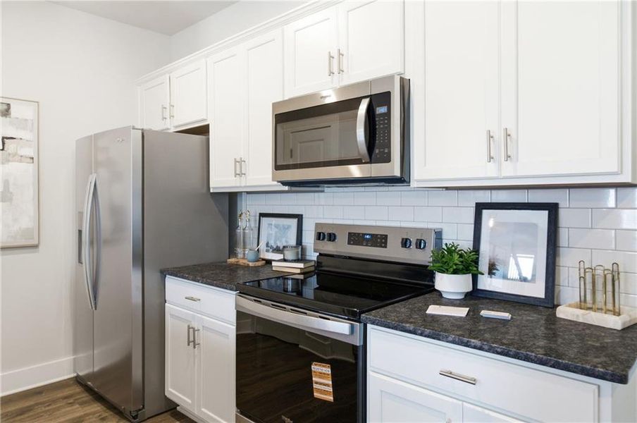 Furnished interior view inside a new home in , Cartersville (Image 5).