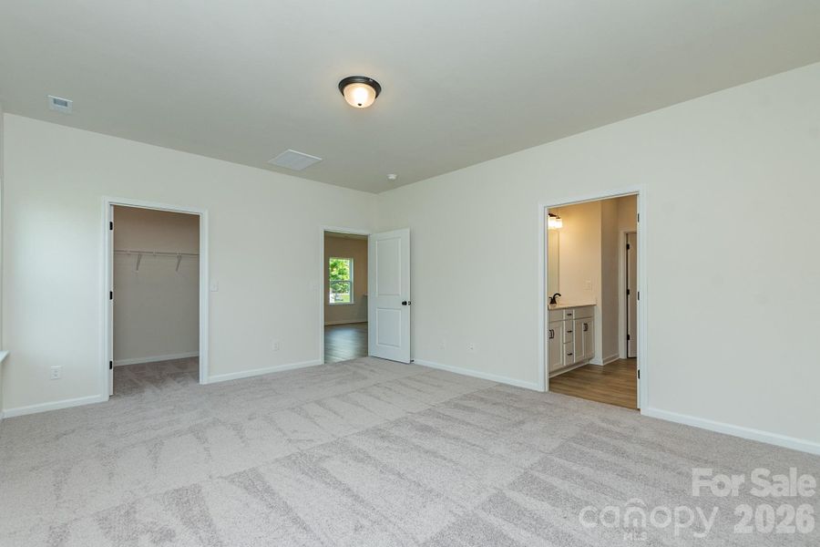 Spacious, unfurnished interior of a new home in Country Club Village, Salisbury (Image 25).