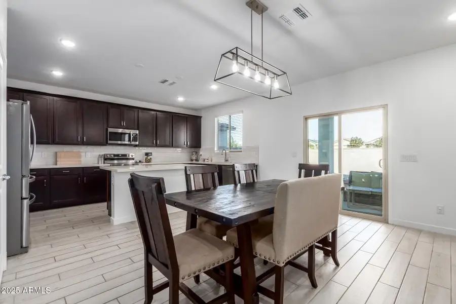 08 - Seldon 08 - Seldon