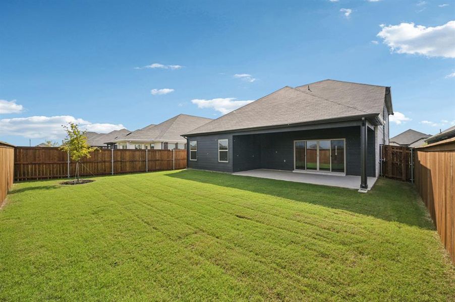 Front exterior of a new home in Lakehaven - Signature Series, Farmersville, TX, highlighting curb appeal (Image 2). Front exterior of a new home in Lakehaven - Signature Series, Farmersville, TX, highlighting curb appeal (Image 2).