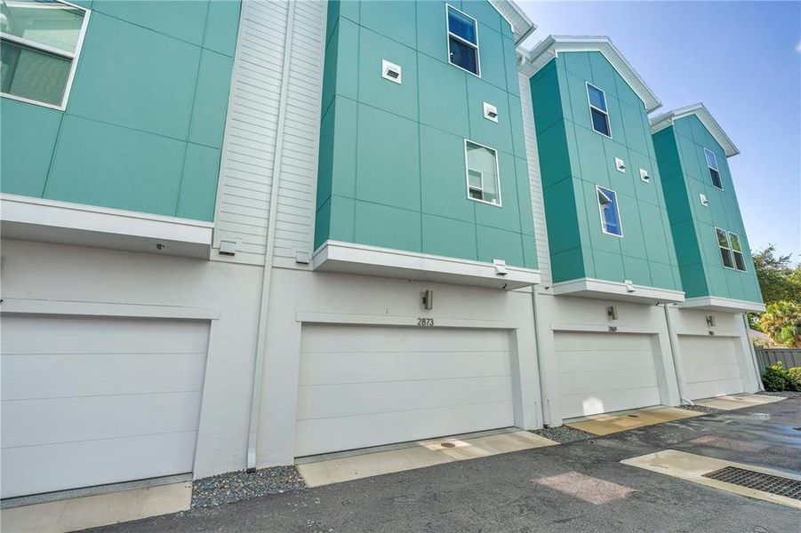 Front exterior of a new home in , St. Petersburg, FL, highlighting curb appeal (Image 19).