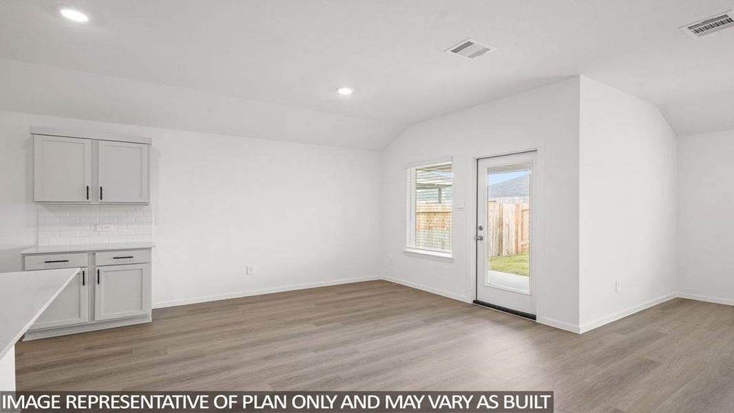 Spacious, unfurnished interior of a new home in Grand Pines, Magnolia (Image 10).