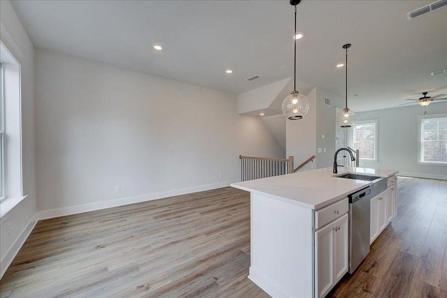 Spacious, unfurnished interior of a new home in Barrett Pointe, Kennesaw (Image 26).