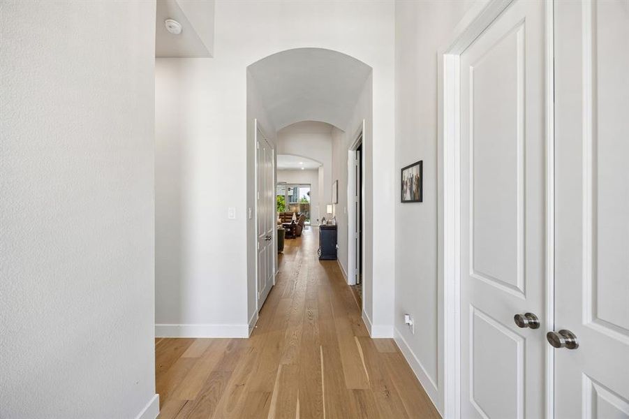 Spacious, unfurnished interior of a new home in Sandbrock Ranch, Aubrey (Image 21).