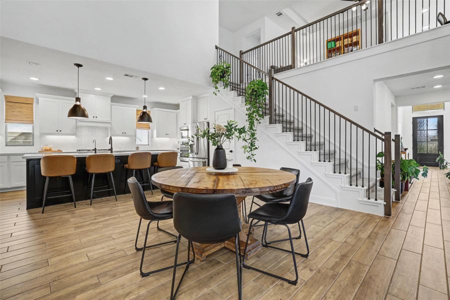 Large breakfast bar and dining area