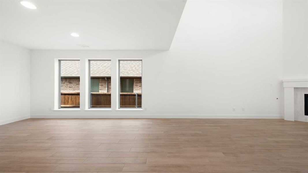 Spacious, unfurnished interior of a new home in Devonshire, Forney (Image 18).