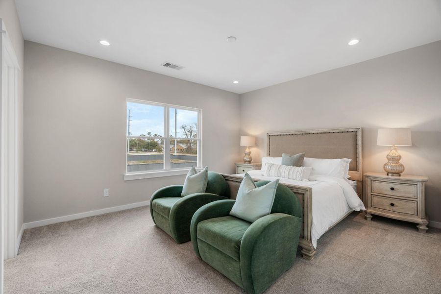 Photos are of a different unit.