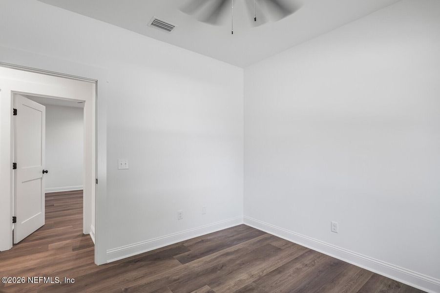 Spacious, unfurnished interior of a new home in , Callahan (Image 13).