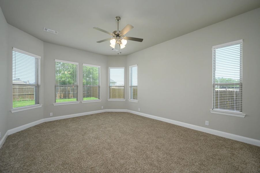 Representative unfurnished interior of a home built from the Austin by Stonehollow Homes in Heritage Grove, Blue Ridge (Image 15).