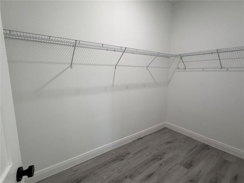 Spacious, unfurnished interior of a new home in , Ocala (Image 11).