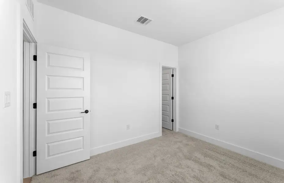 Spacious, unfurnished interior of a new home in Lagos, Manor (Image 30). Spacious, unfurnished interior of a new home in Lagos, Manor (Image 30).