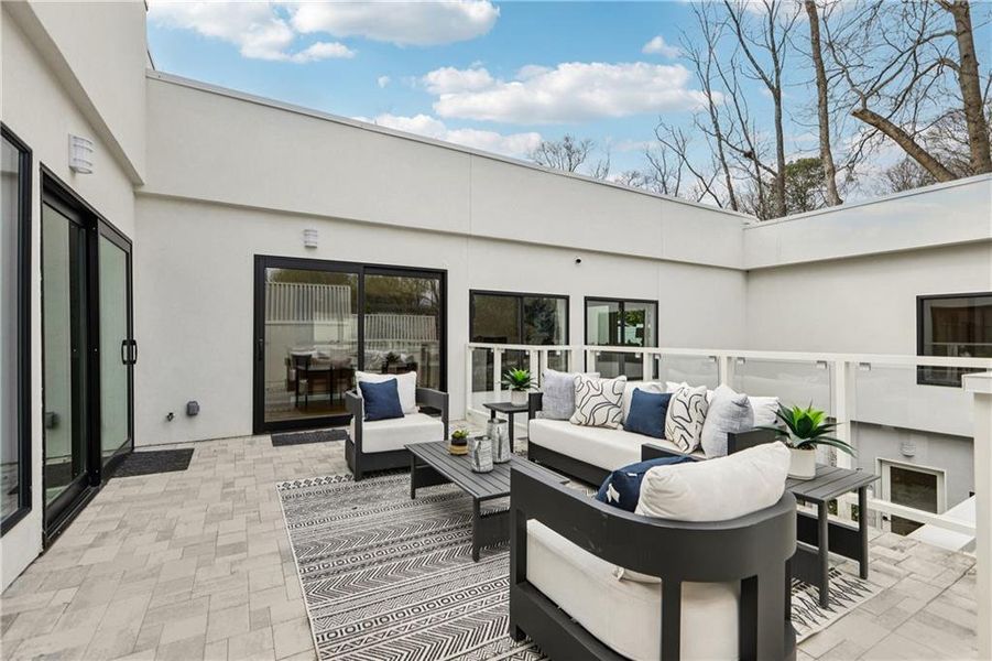 Exterior details and patio area of a home in , Atlanta (Image 27).