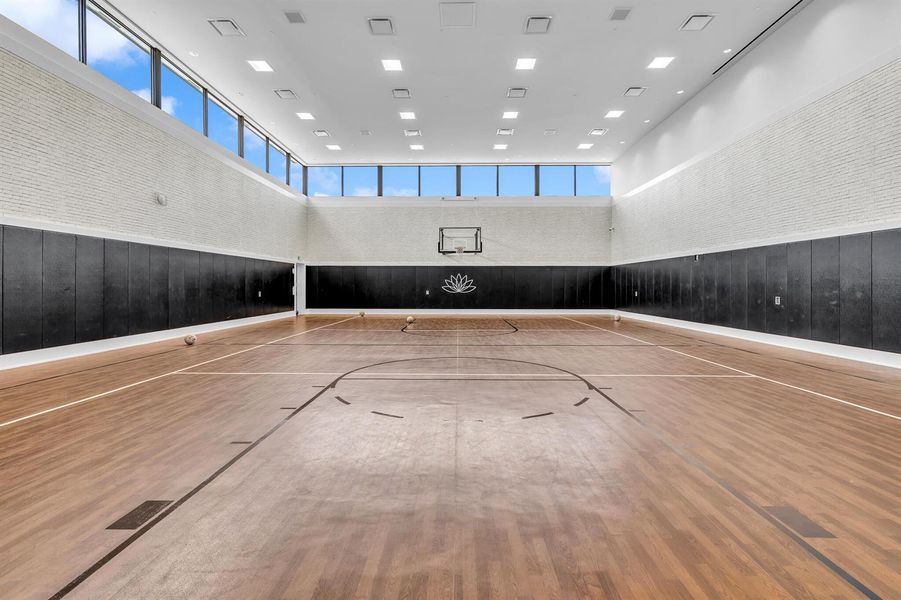 Indoor Basketball Court Indoor Basketball Court