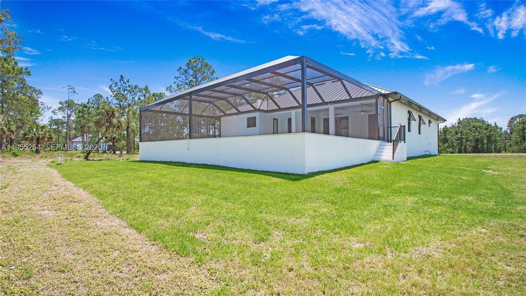 Exterior details and patio area of a home in , Naples (Image 37).