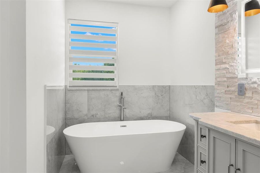 Furnished interior view inside a new home in , Safety Harbor (Image 8).