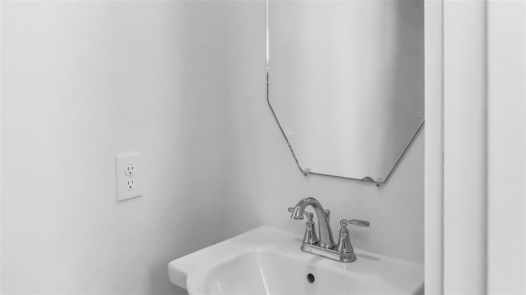 Close-up of interior finishes inside a home in , Rosharon (Image 12).