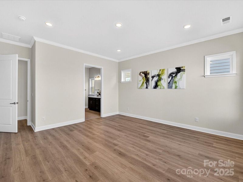 Spacious, unfurnished interior of a new home in Encore at Streamside - Tradition Series, Waxhaw (Image 39).