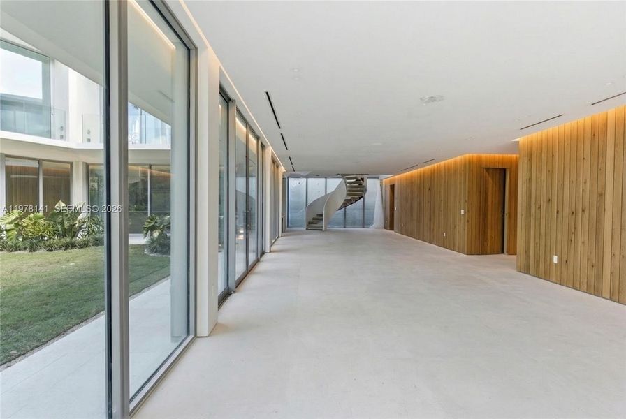 Exterior details and patio area of a home in , Miami (Image 17).