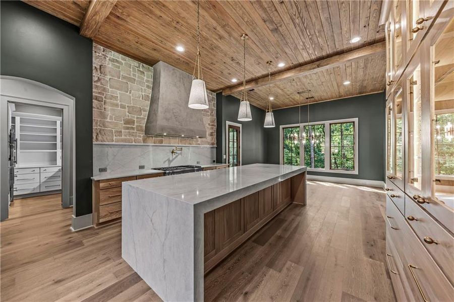 Image 85 of a home in .