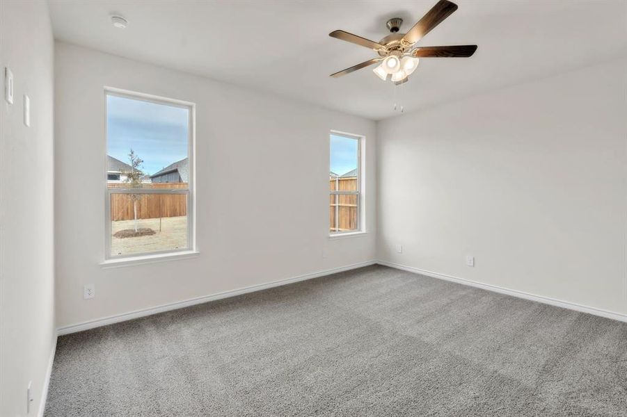 Spacious, unfurnished interior of a new home in The Landing at Hidden Lakes, McKinney (Image 18).