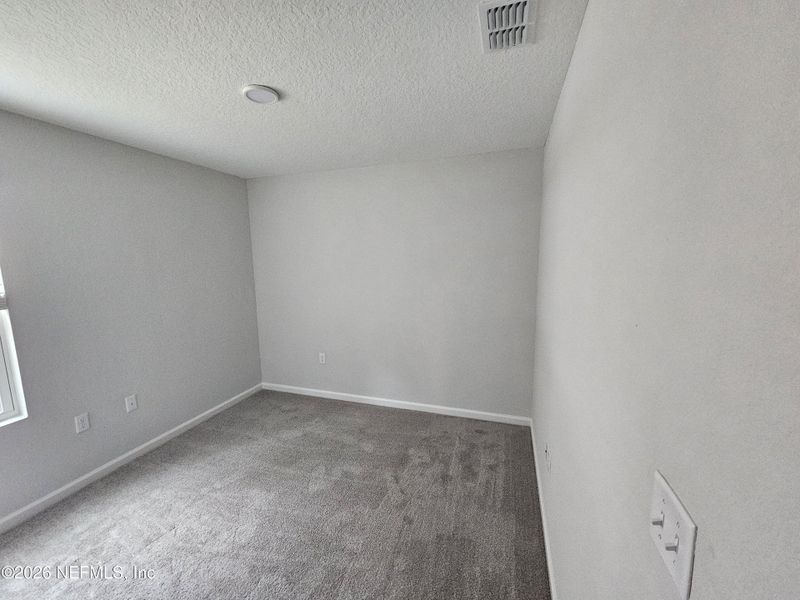 Spacious, unfurnished interior of a new home in , Jacksonville (Image 15).