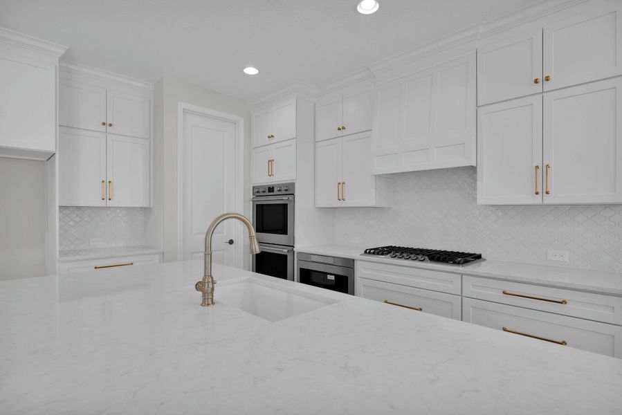 Representative interior finishes for a home built from the Miramar by Riverside Homes in Mariposa at EverRange, Jacksonville (Image 22).