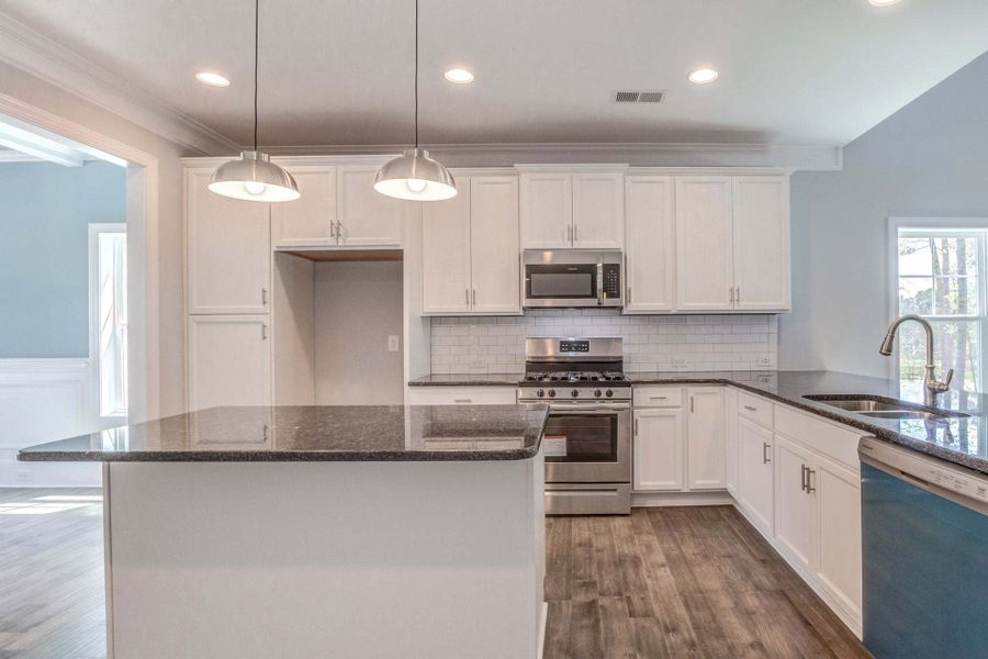 Representative furnished interior of a home built from the Rivermist by Caviness & Cates Communities in Maggie Way, Wendell (Image 199).