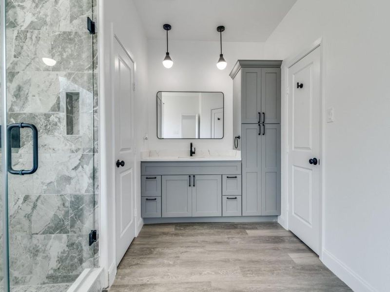 Furnished interior view inside a new home in , East Tawakoni (Image 16). Furnished interior view inside a new home in , East Tawakoni (Image 16).