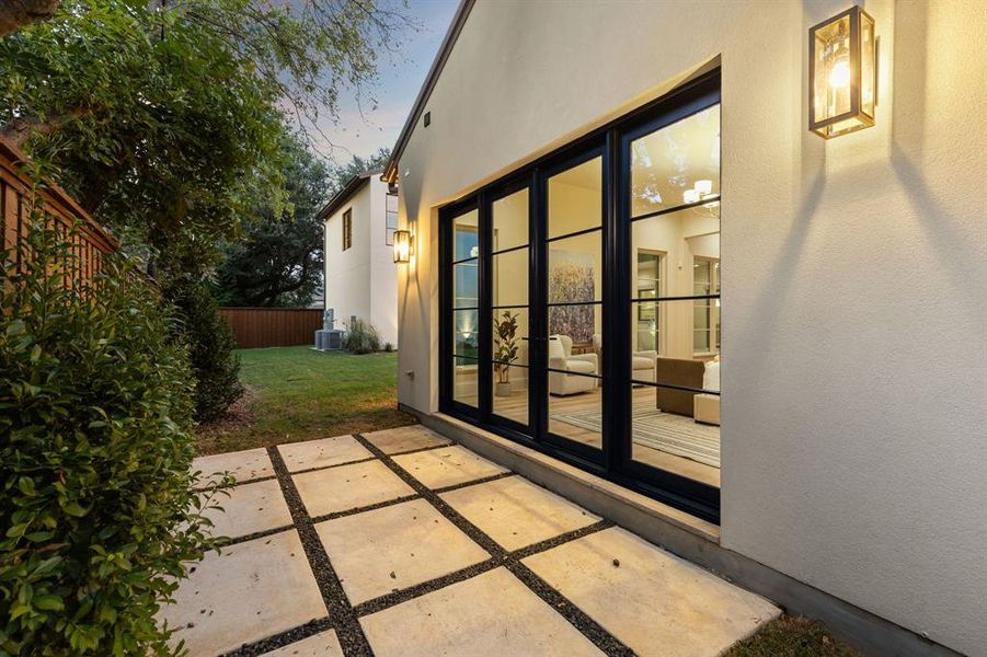 Image 33 of a home in . Image 33 of a home in .