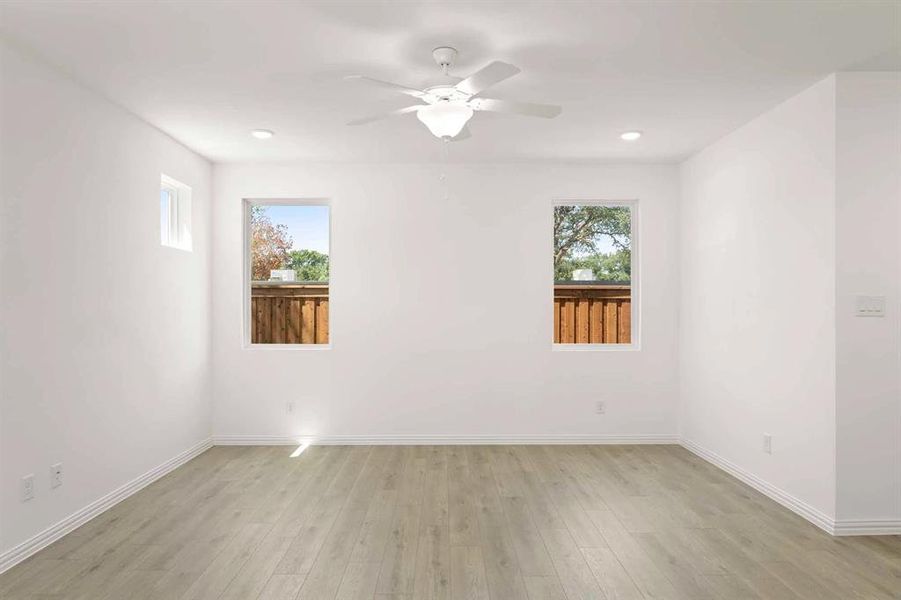 Spacious, unfurnished interior of a new home in Sereno Oaks at Buckner Terrace, Dallas (Image 22). Spacious, unfurnished interior of a new home in Sereno Oaks at Buckner Terrace, Dallas (Image 22).