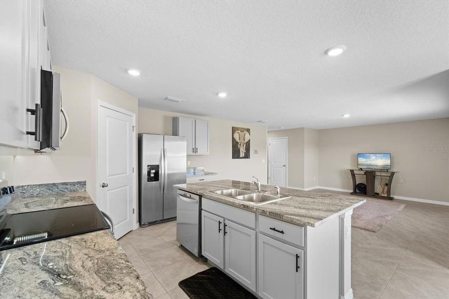 Furnished interior view inside a new home in Silverstone North, Palmetto (Image 35).