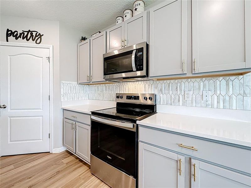 Furnished interior view inside a new home in Edgemont at Serenoa, Clermont (Image 16).