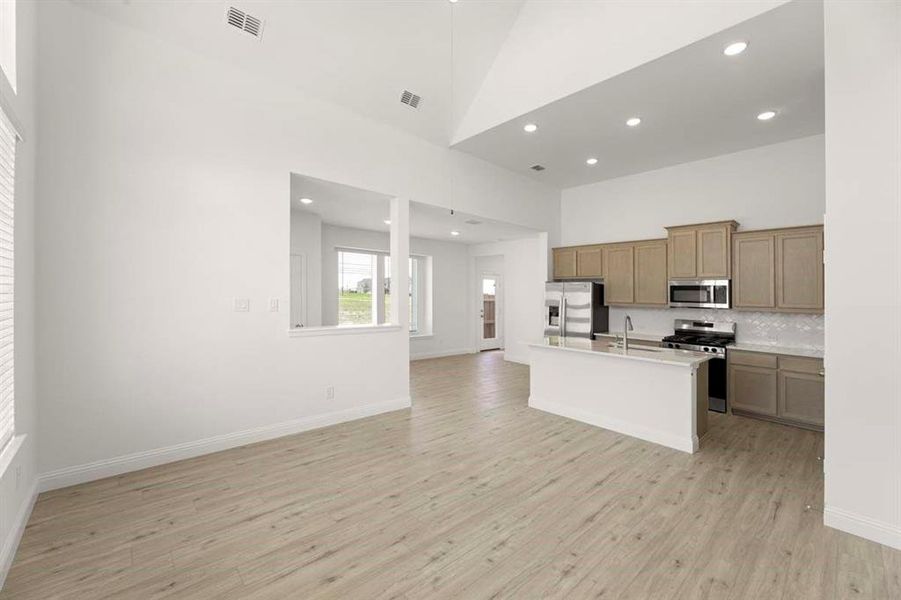 05-1014-lovely-day-lavon-tx-kitchen-layout