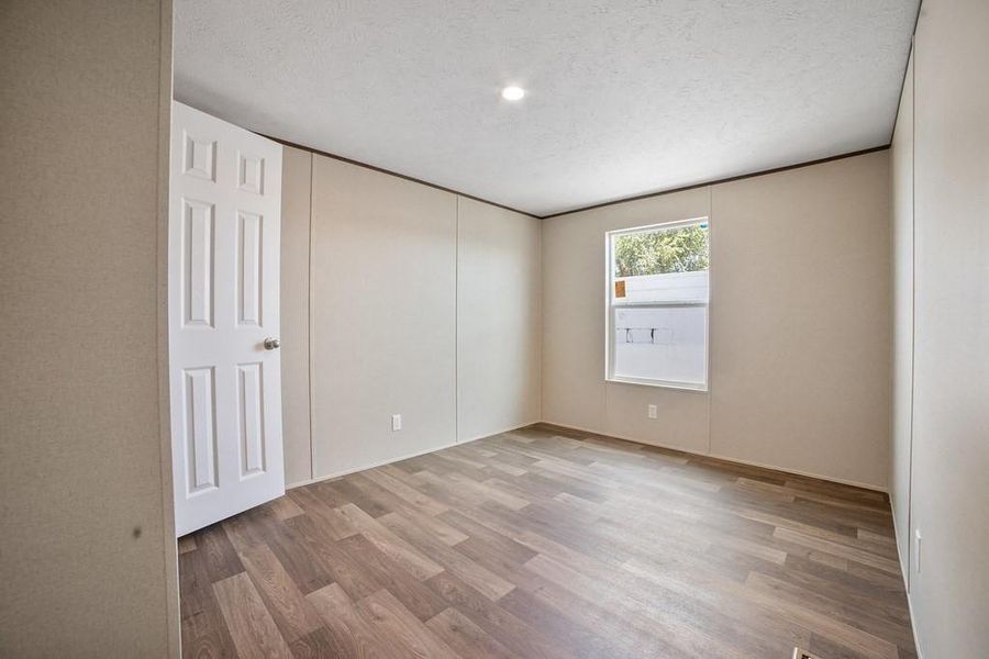 Spacious, unfurnished interior of a new home in , Montague (Image 20).