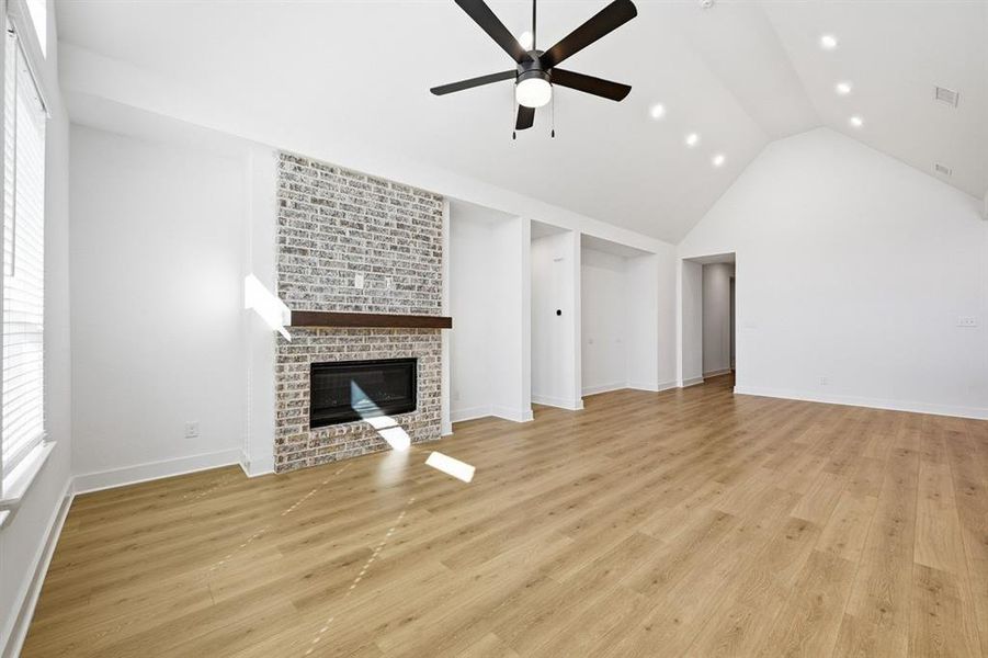 Spacious, unfurnished interior of a new home in Heritage Ranch: 50ft. lots, Sherman (Image 23).