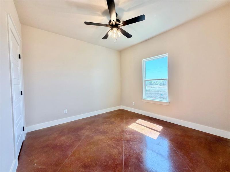 Spacious, unfurnished interior of a new home in , Weatherford (Image 22).