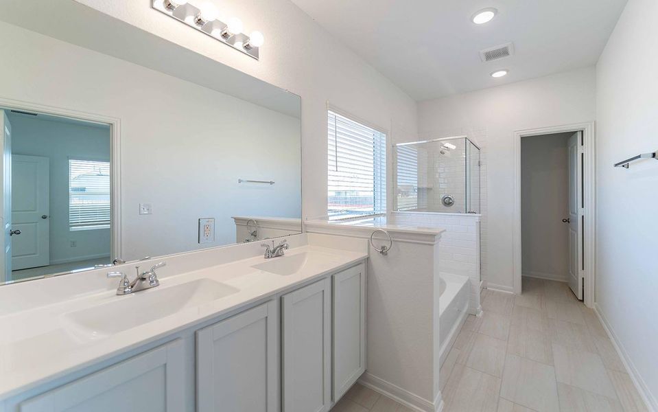 Furnished interior view inside a new home in Paramount, Kyle (Image 3).