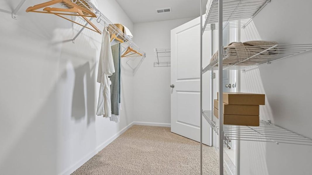 Spacious, unfurnished interior of a new home in Anderson Farm, Wendell (Image 20).