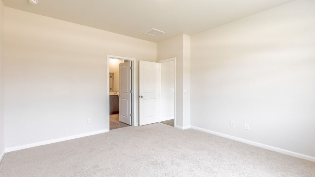 Representative unfurnished interior of a home built from the ARCHER by D.R. Horton in Rivers Reach, Yemassee (Image 19).