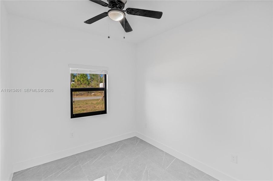 Spacious, unfurnished interior of a new home in , Lehigh Acres (Image 18).