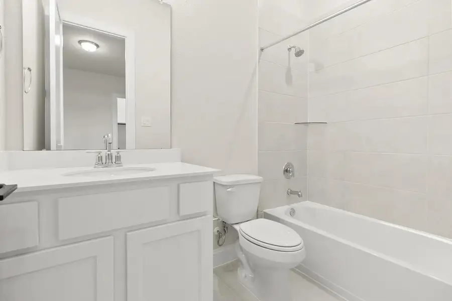 Presley III J bathroom 2 Presley III J bathroom 2