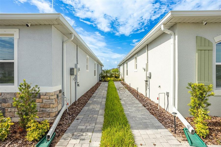 Exterior details and patio area of a home in Star Farms at Lakewood Ranch, Bradenton (Image 4).