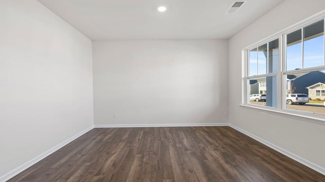 Representative unfurnished interior of a home built from the Belhaven by D.R. Horton in Palmetto Valley, Anderson (Image 15).