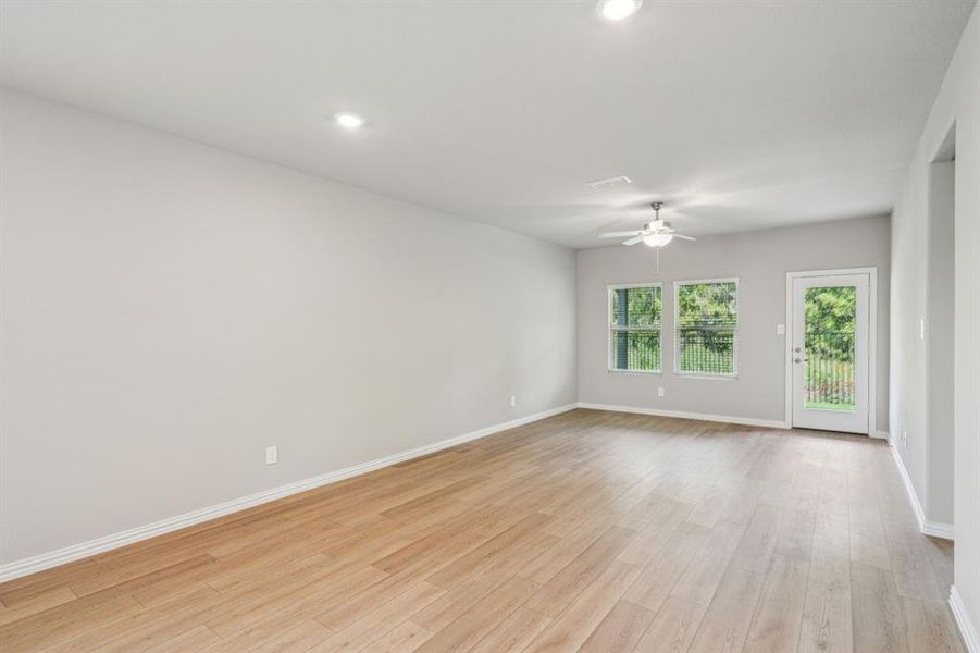 Photo is not of the actual home, but is an inspirational photo of builder’s model home and may depict options, furnishings, and/or decorator features that are not included.