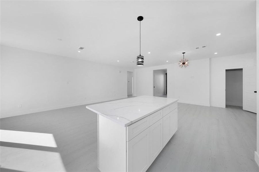 Spacious, unfurnished interior of a new home in , Sulphur Springs (Image 25).
