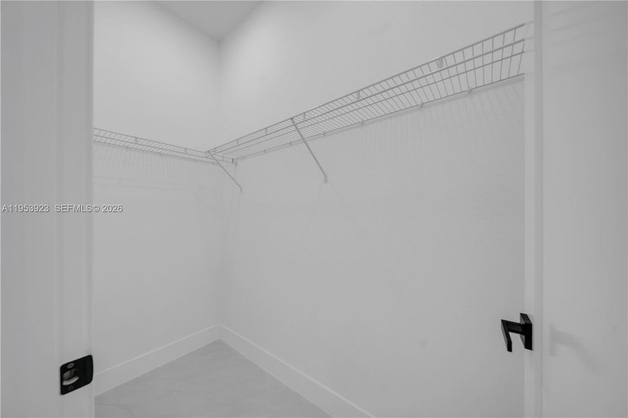 Spacious, unfurnished interior of a new home in , Lehigh Acres (Image 35).