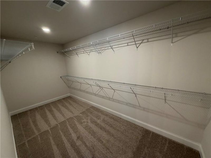 Spacious, unfurnished interior of a new home in , Marietta (Image 12).