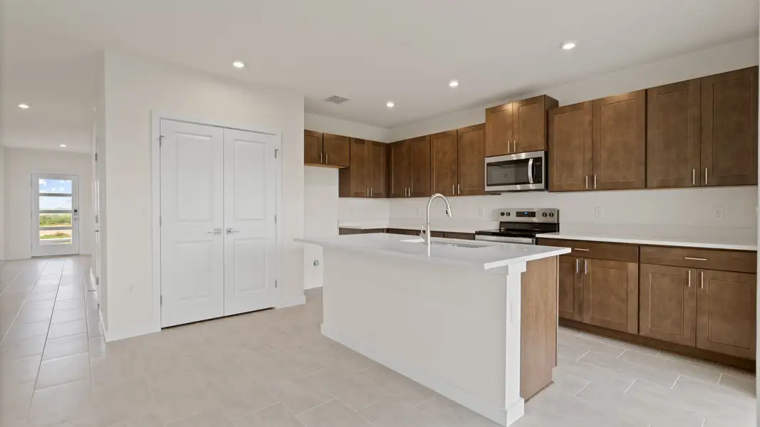 Representative furnished interior of a home built from the Atwood by DRB Homes in Willowbrook North, Winter Haven (Image 13). Representative furnished interior of a home built from the Atwood by DRB Homes in Willowbrook North, Winter Haven (Image 13).